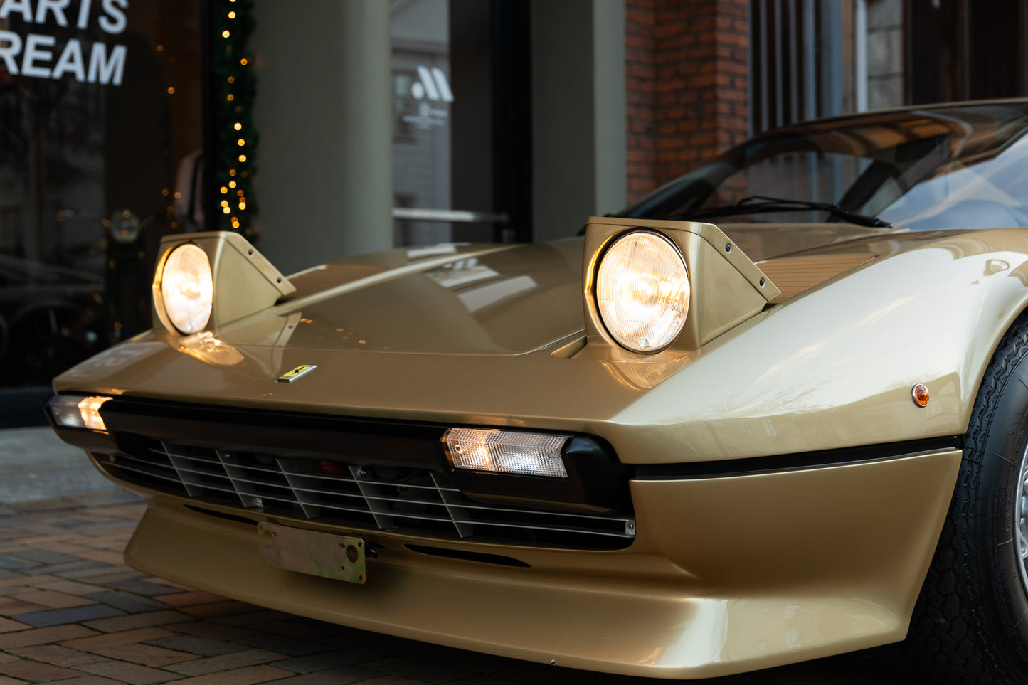 Ferrari 308 GTB 'Vetroresina' by Scaglietti