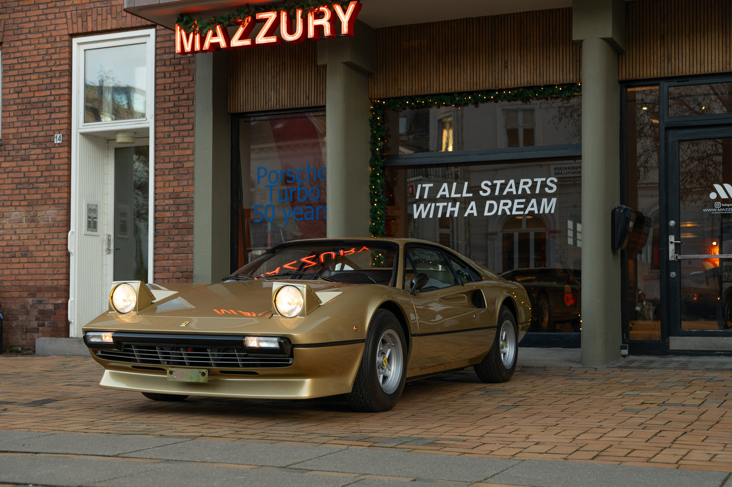 Ferrari 308 GTB 'Vetroresina' by Scaglietti