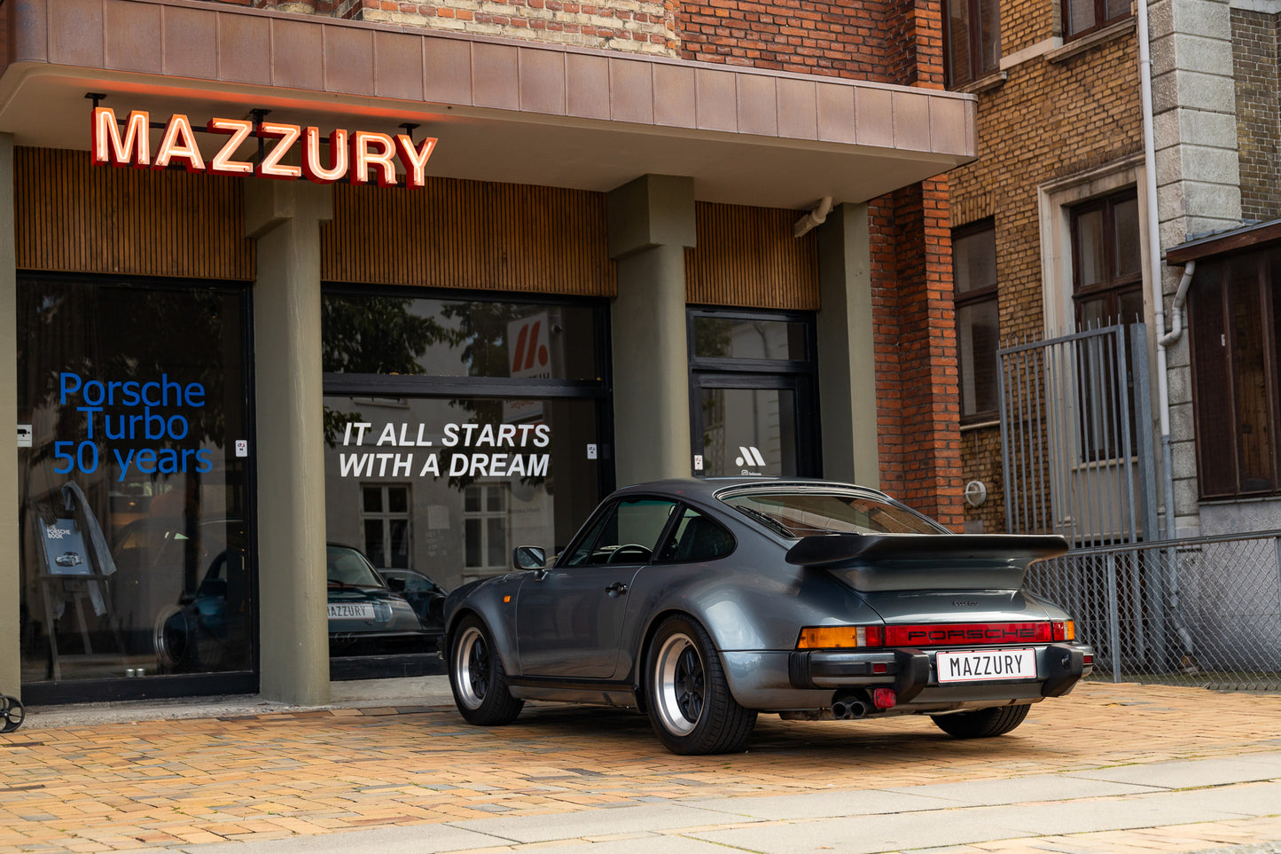 Porsche 911 930 Turbo 3.3 - SOLGT