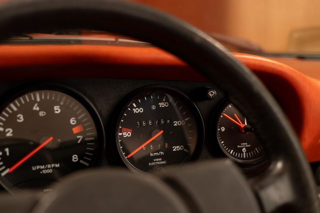 Porsche 911 Targa - Reserved