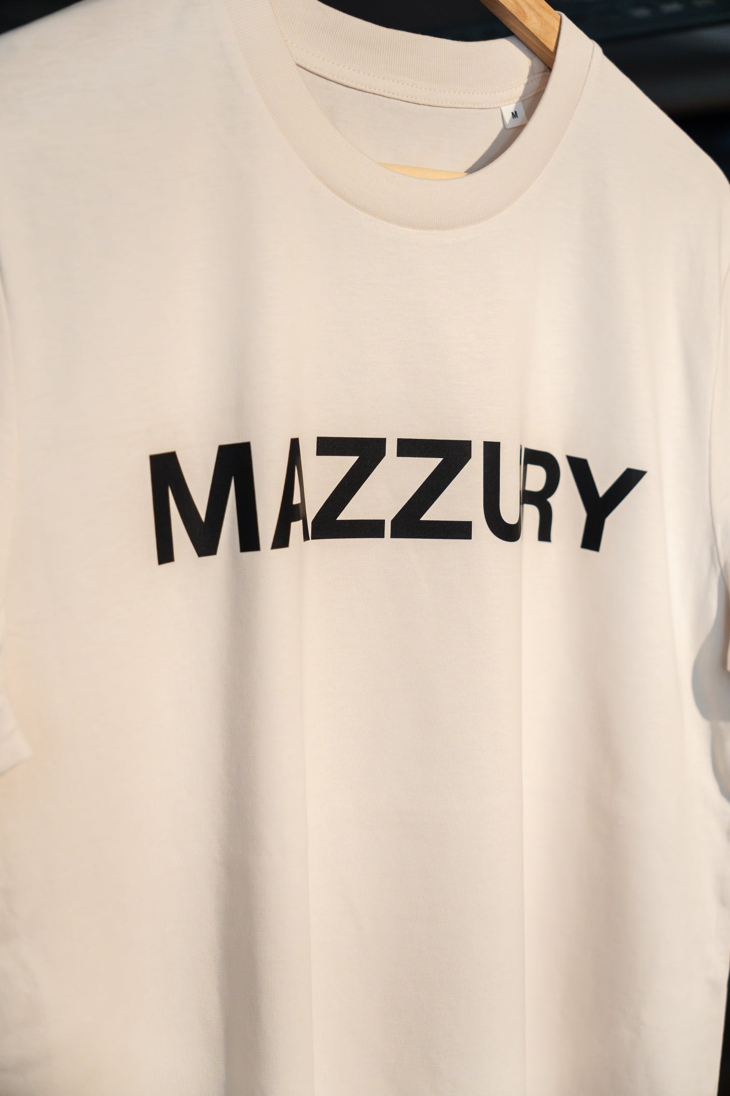Mazzury Aston Martin - T-Shirt Cremefarvet
