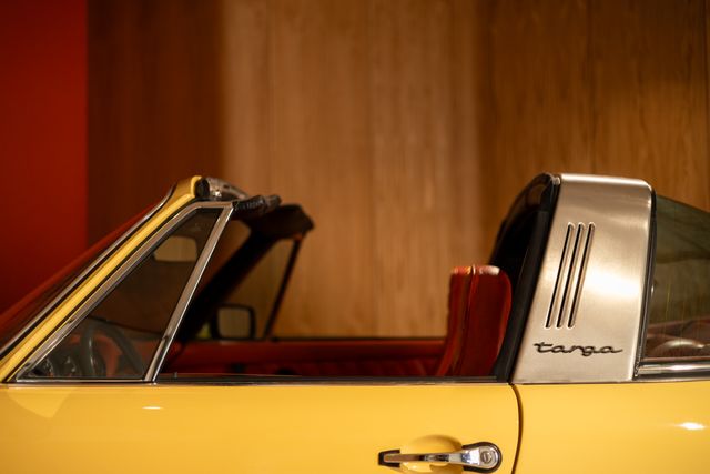 Porsche 911 Targa - Reserved